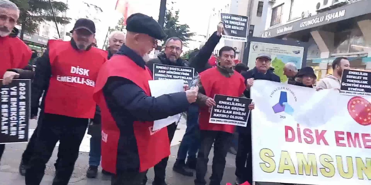 Disk Emekli-Sen'den Maaş Protestosu: Battaniyelerin Altında Kışı Geçirmeye Çalışıyoruz