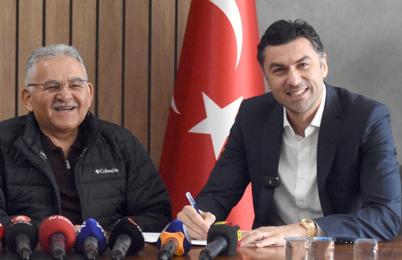 Kayserispor'da Burak Yılmaz Dönemi Resmen Başladı