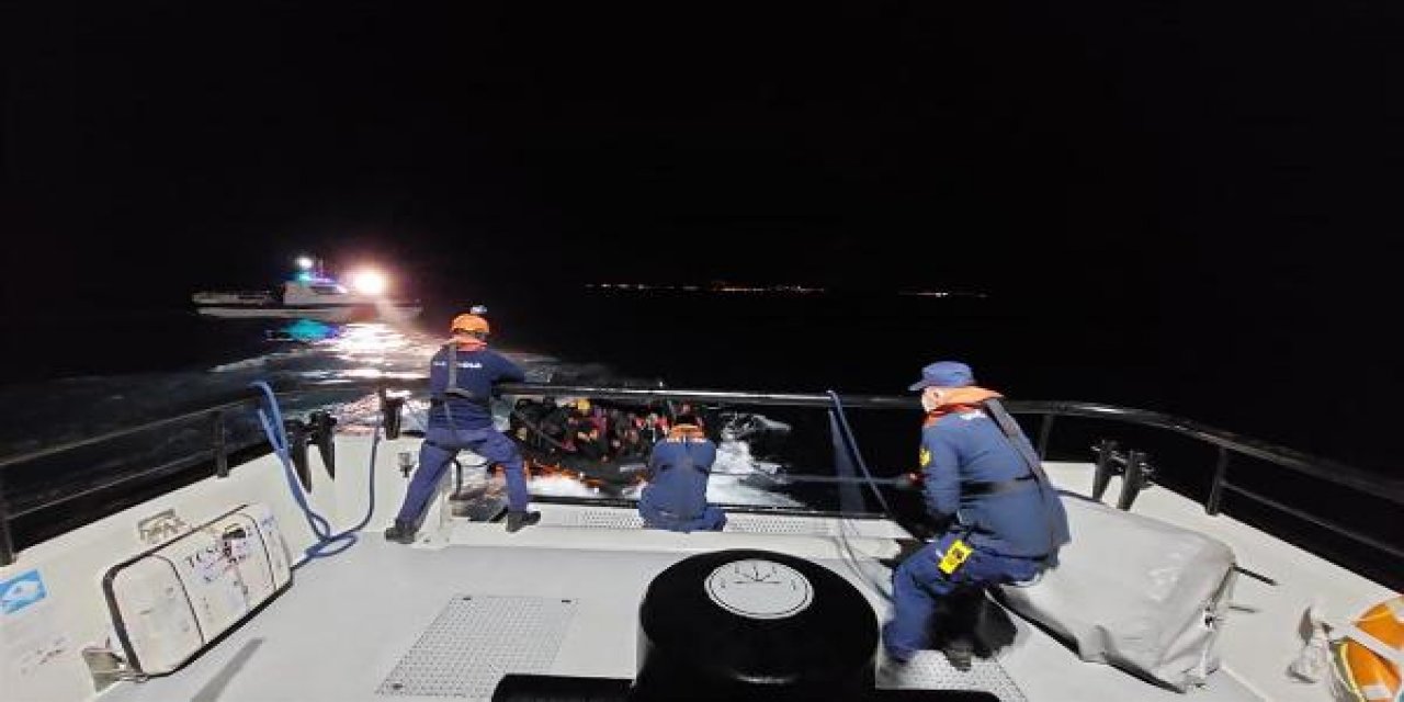 İzmir'de 63 Düzensiz Göçmen Yakalandı