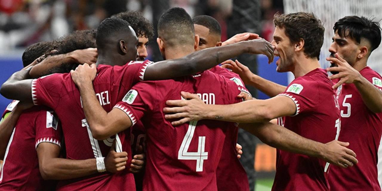 Ev sahibi Katar, Asya Kupası'nda çeyrek finale çıktı
