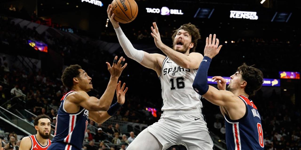 Cedi Osman'ın 20 sayısı San Antonio Spurs'a yetmedi