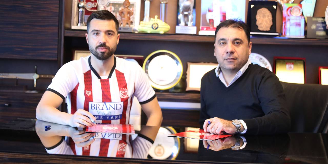Sivasspor İbrahim Akdağ ile anlaştı