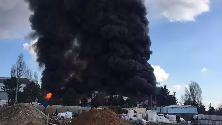 Gebze’de kimya fabrikasında yangın
