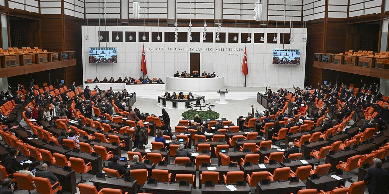 CHP'nin 'TRT' grup önerisine AKP ve MHP'den ret