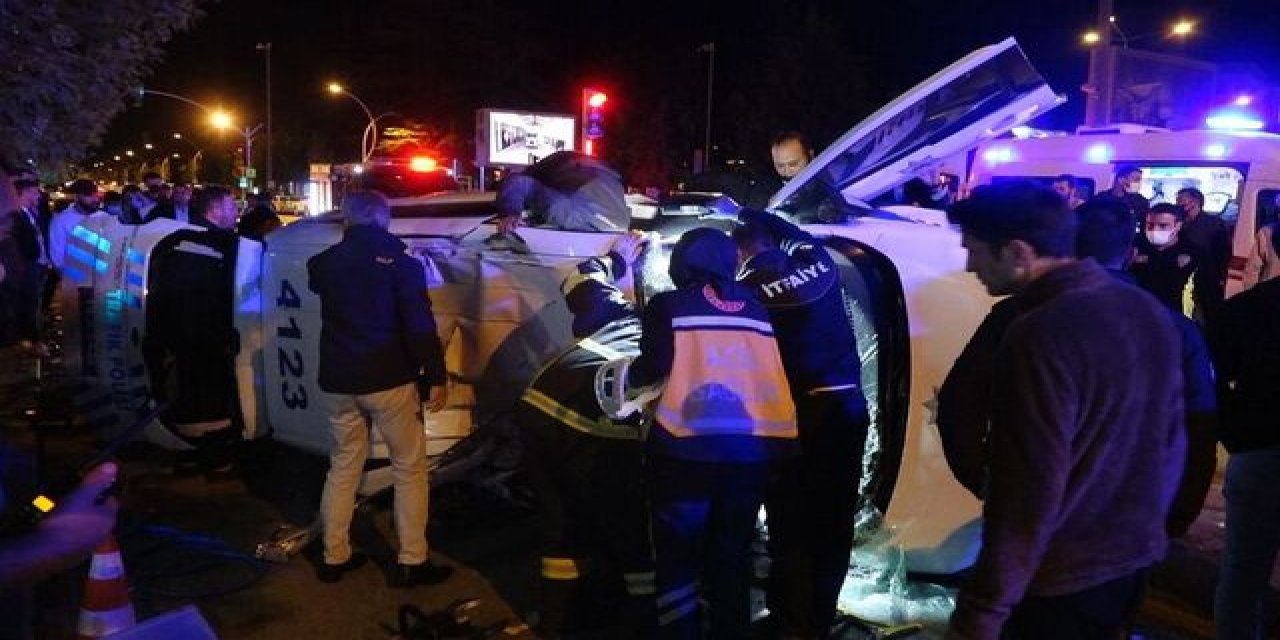 Çorum’da Şüpheli Aracı Kovalayan Polis Kaza Yaptı