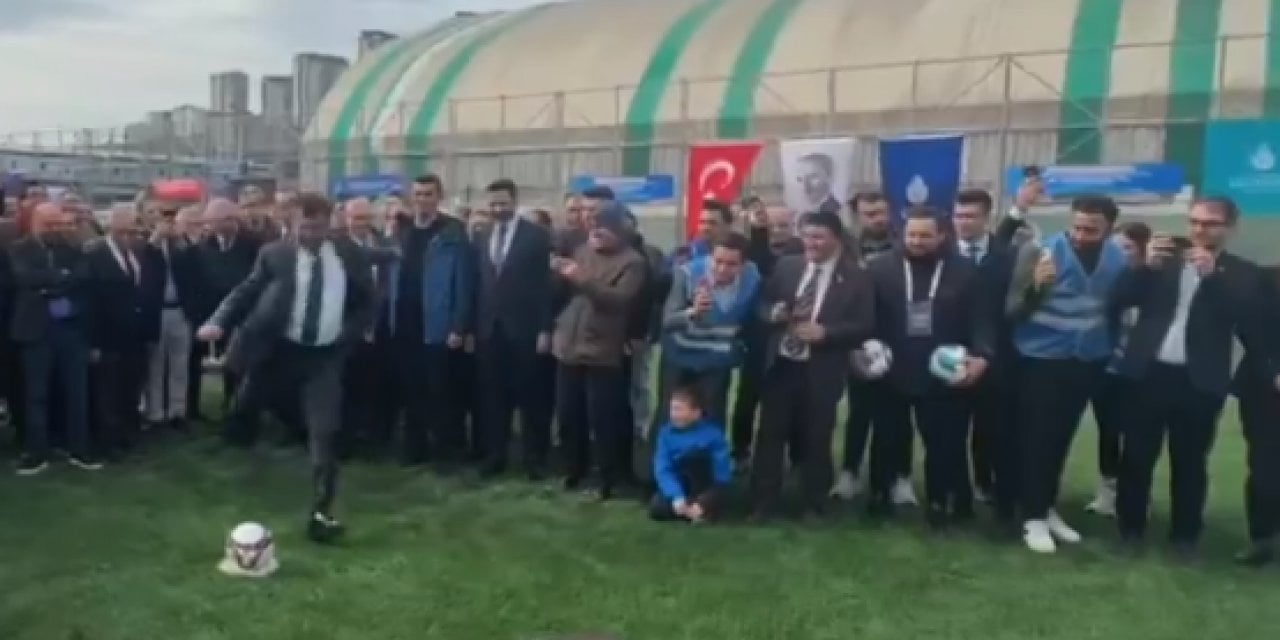 Ekrem İmamoğlu Topa Öyle Bir Vurdu Ki Kalecinin Rol Yapmasına Gerek Kalmadı! İşte O Anlar Kameralara Böyle Yansıdı