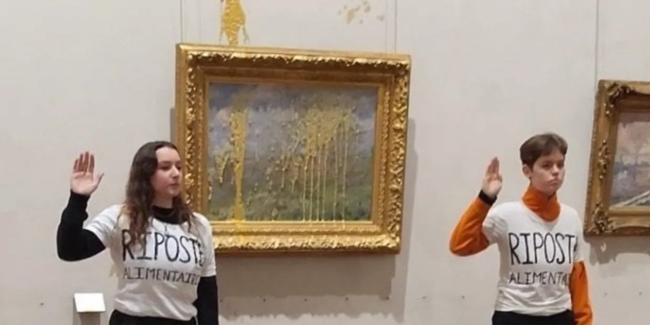 Fransa'da eko-aktivistler Claude Monet'nin bir tablosunun üzerine çorba döktüler