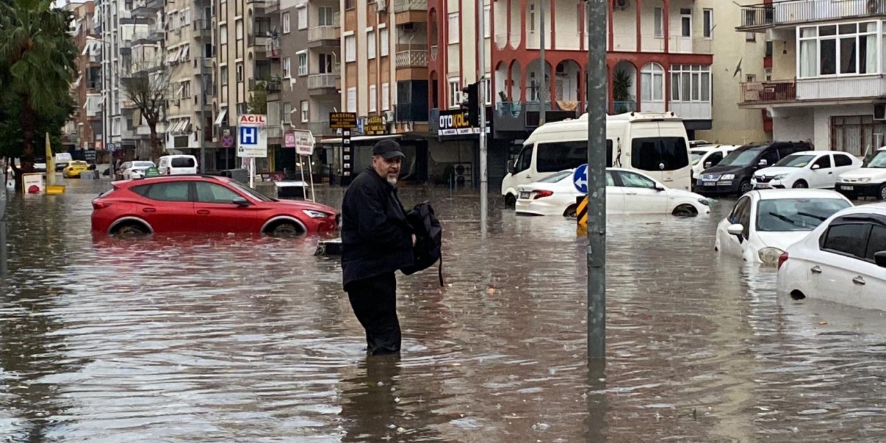 Antalya Sular Altında: İki Kente Dikkat! Turuncu Uyarı Yapıldı!