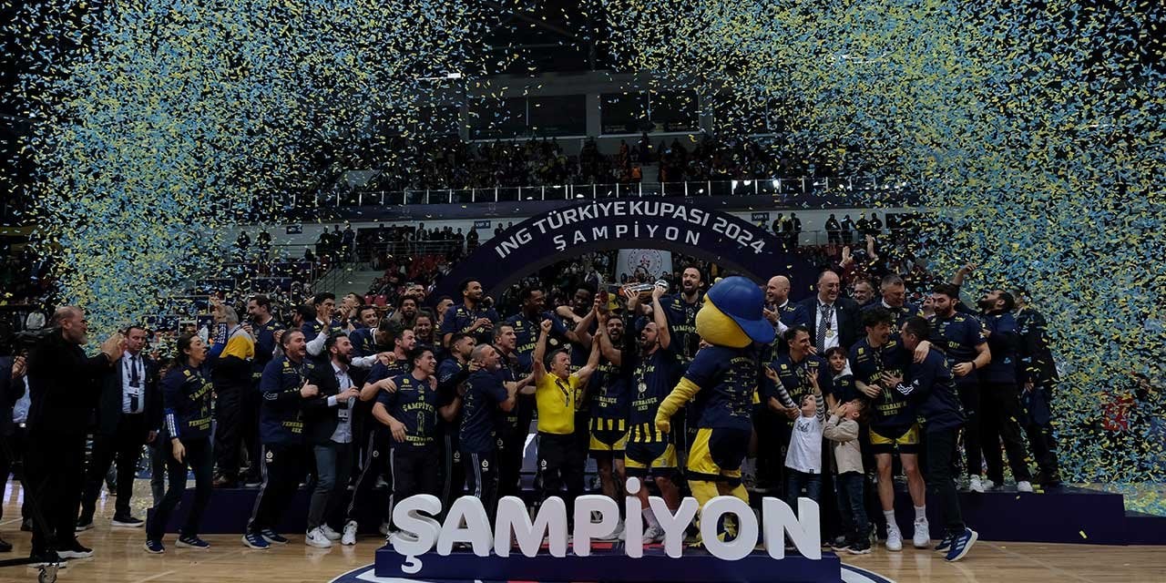 Fenerbahçe Beko, Kupasını Aldı