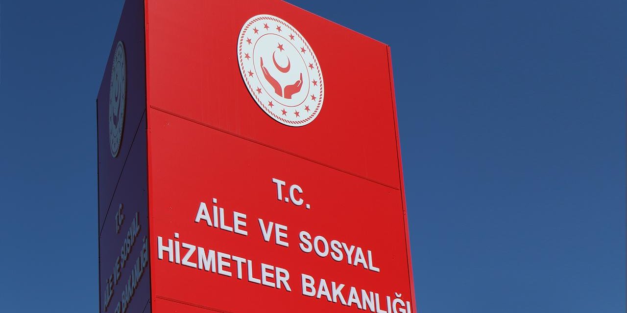 Türkiye'nin 81 İlinde Geçerli Olacak: Aile ve Sosyal Hizmetler Bakanlığı 8 Bin Personel İlanı Yayınladı