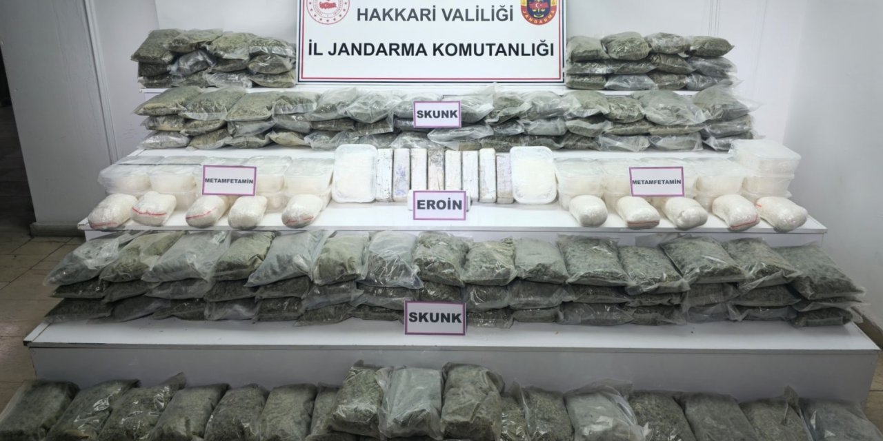 Hakkari Kırsalında Uyuşturucu Operasyonu: 109 Kilo 504 Gram Uyuşturucu Ele Geçirildi