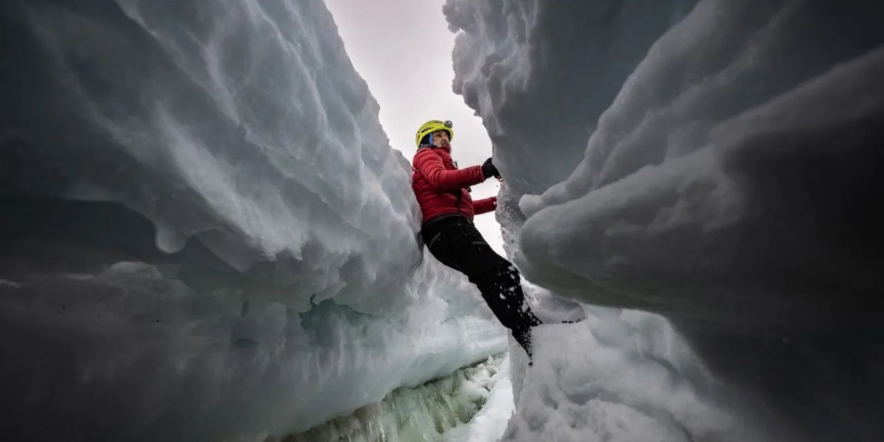 Buzulun İçi Fotoğraflandı: 'Dünyanın Sonu Olabilir'