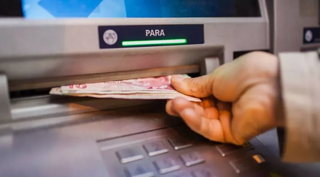 Banka hesabında parası olanlar dikkat! ATM'lerden para artık böyle çekilecek: Yeni dönem başladı