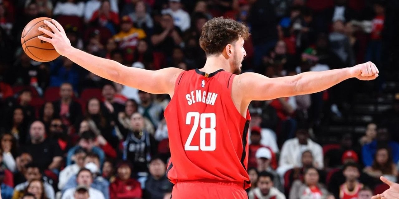 Alperen "double-double" yaptı, Rockets kazandı!