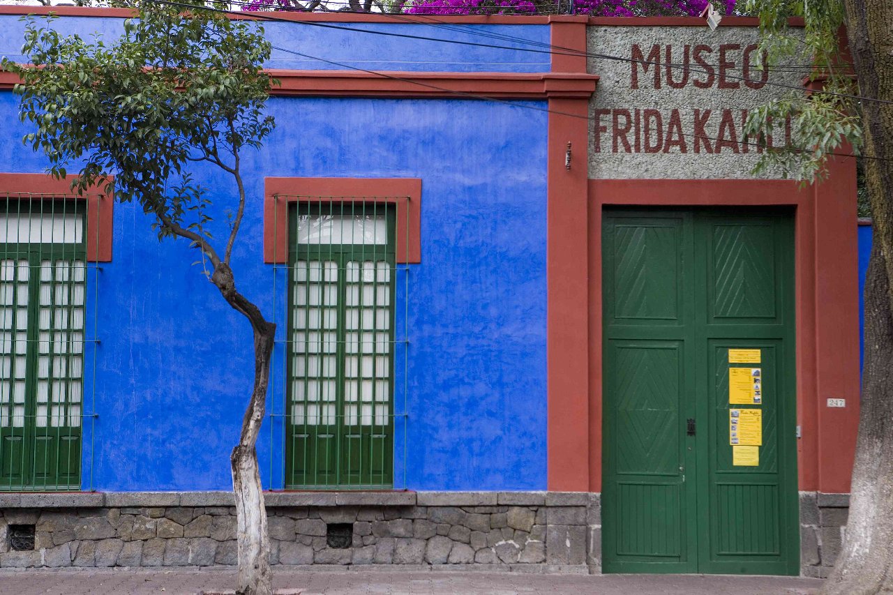Frida Kahlo'nun Evi On Binleri Ağırlıyor