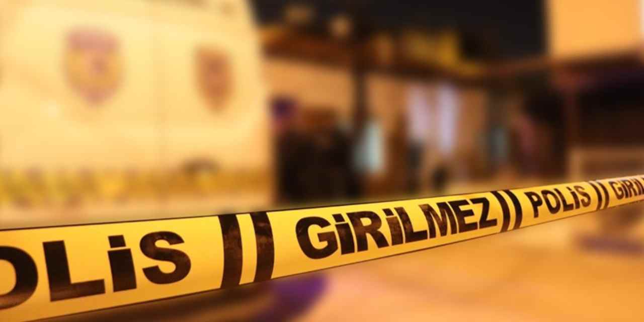 Adana'da 2'si kadın 5 kişinin dövüp bıçakladığı genç öldü