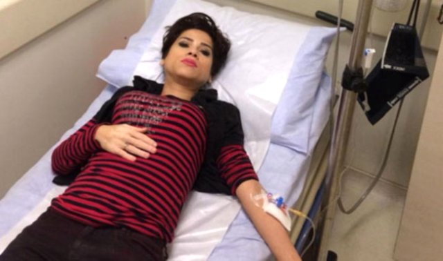 Ünlü şarkıcı Aydilge hastaneye kaldırıldı