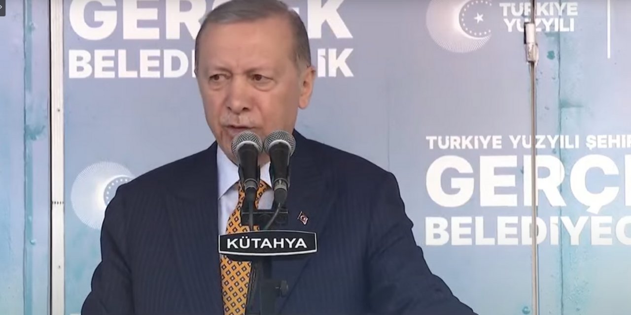 Erdoğan Mitingde Vatandaşı Azarladı: "Dinlemesini Öğren!"