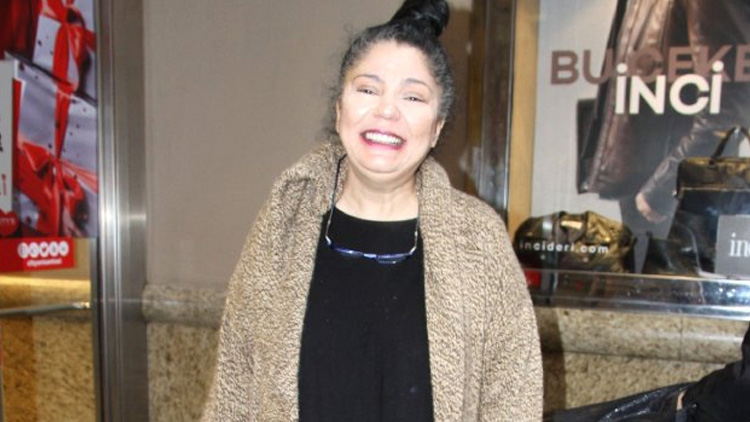 Bir dönemin efsane ismi İzel'i gören tanıyamadı