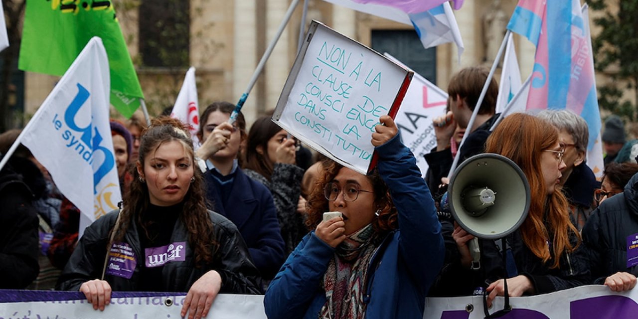 Fransa'da Kürtaj Hakkı Anayasal Güvence Altına Alınıyor: İşte Son Durum!