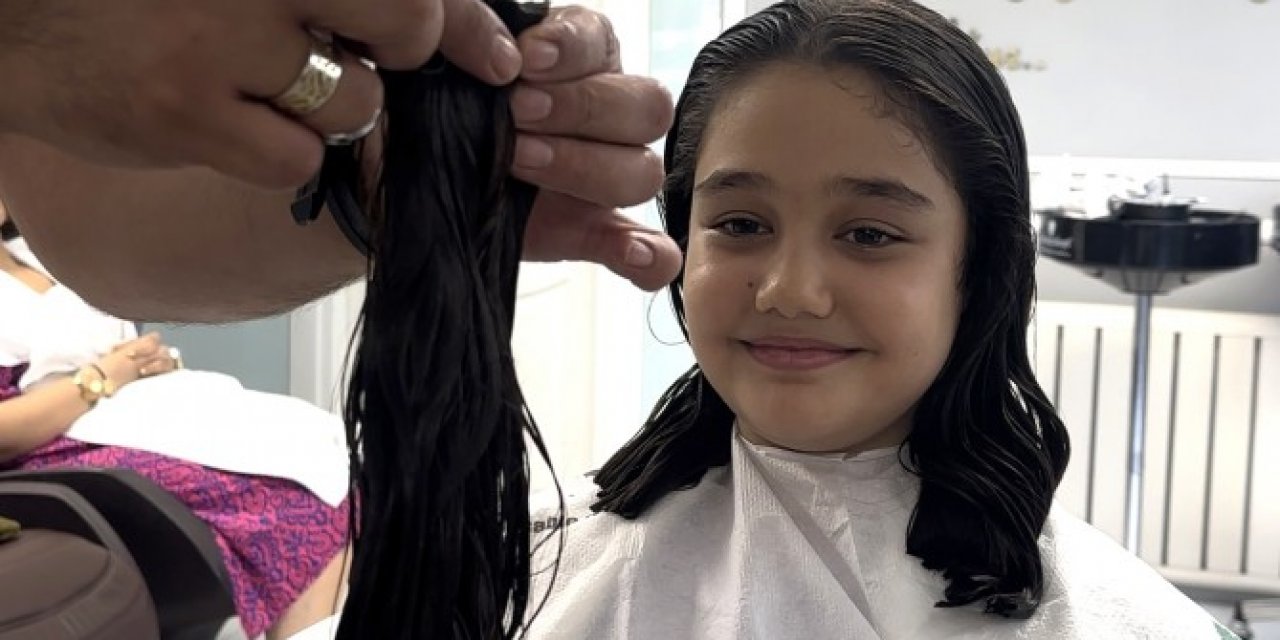 10 Yaşındaki Azra'nın Dokunaklı Hediyesi: Saçlarını Kanser Tedavisi Gören Çocuğa Verdi