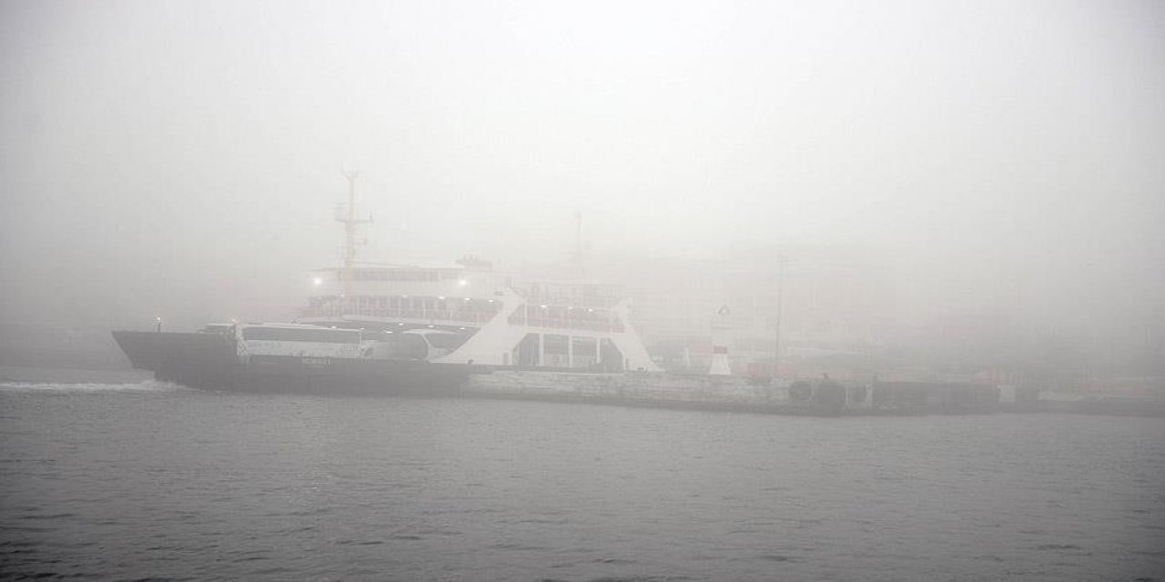 Çanakkale Boğazı Sis Nedeniyle Transit Gemilere Kapatıldı
