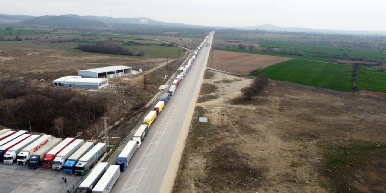 Bulgaristan Schengen Nedeniyle Kontrolleri Sıkılaştırdı: Kilometrelerce Kuyruk Oluştu