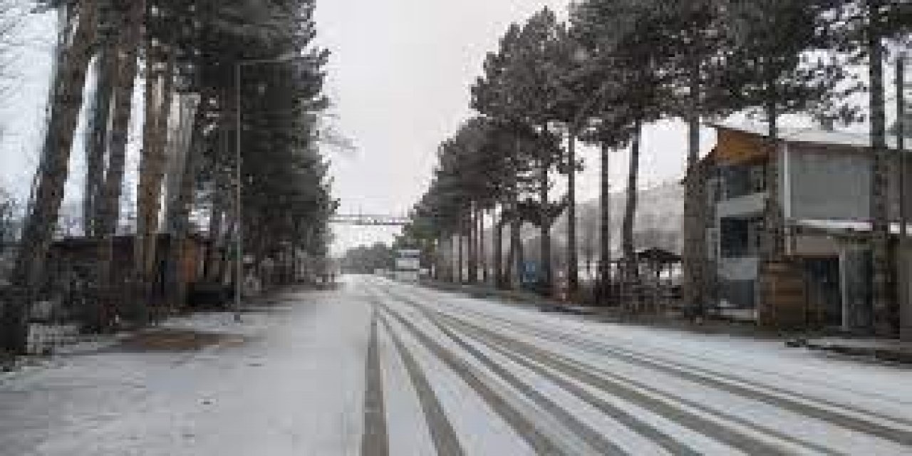 Tokat'ta Kar Yağışı Etkili Oldu