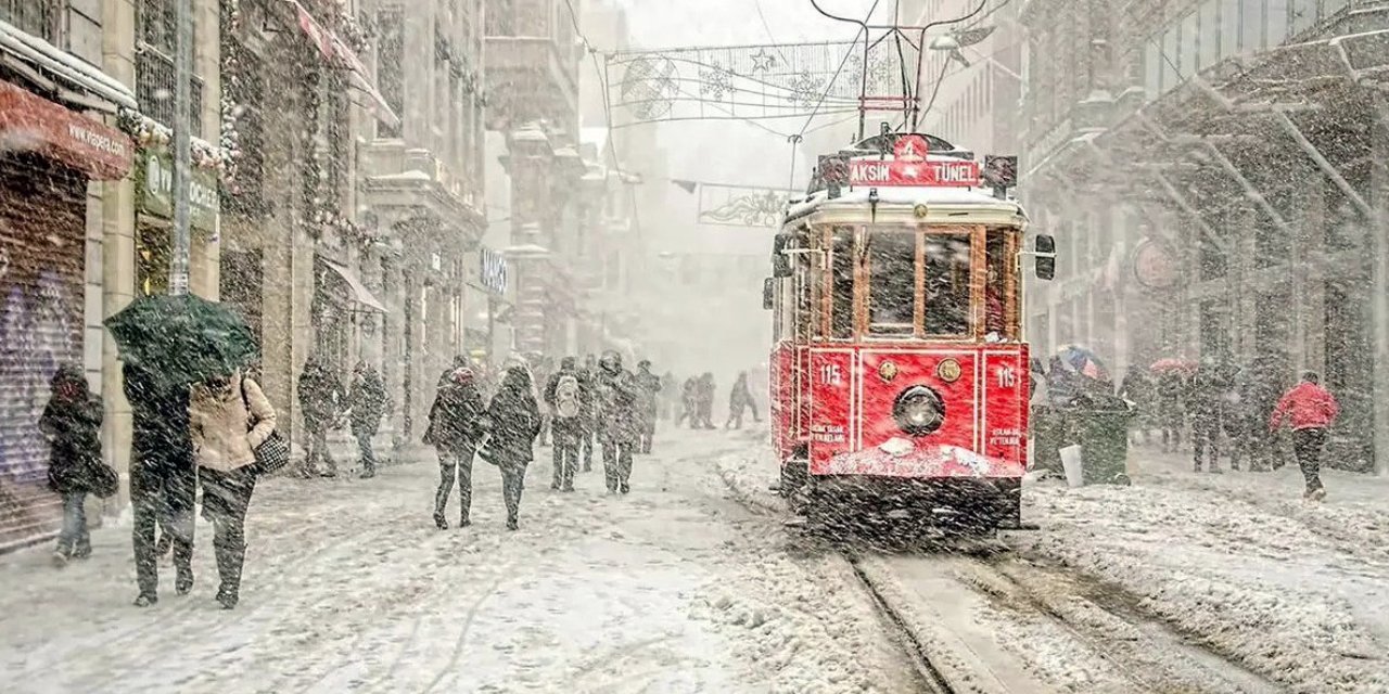 İstanbul'a Kar Yağacak Mı? Bu İllerde Yaşayanlar Dikkat! Meteoroloji Uzmanı Tarih Verdi!