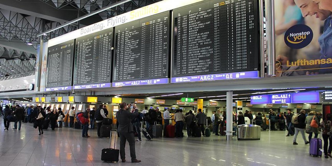 Frankfurt Havalimanı Yolculara Kapatılıyor
