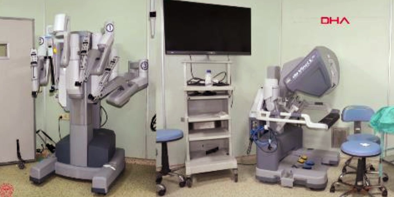 İzmir'de Robotik Cerrahiyle Kanseri Yenen Hasta Müjdesi
