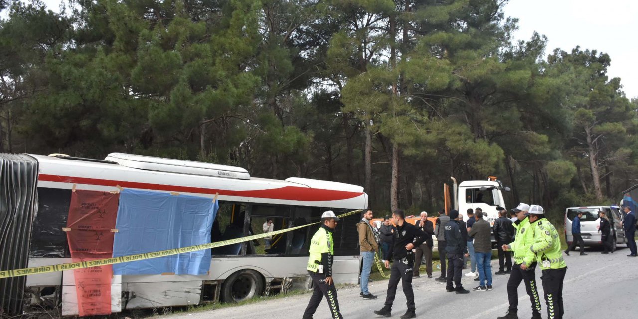 İzmir'de ESHOT Faciası: 1 Ölü 3 Yaralı!