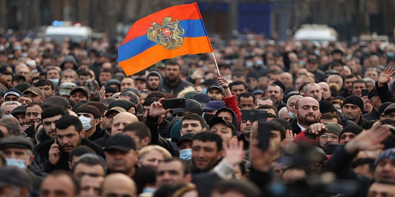 Ermenistan Muhalefeti'nden 'Paşinyan' Kışkırtması: Türkiye'ye Toprak Verilecek