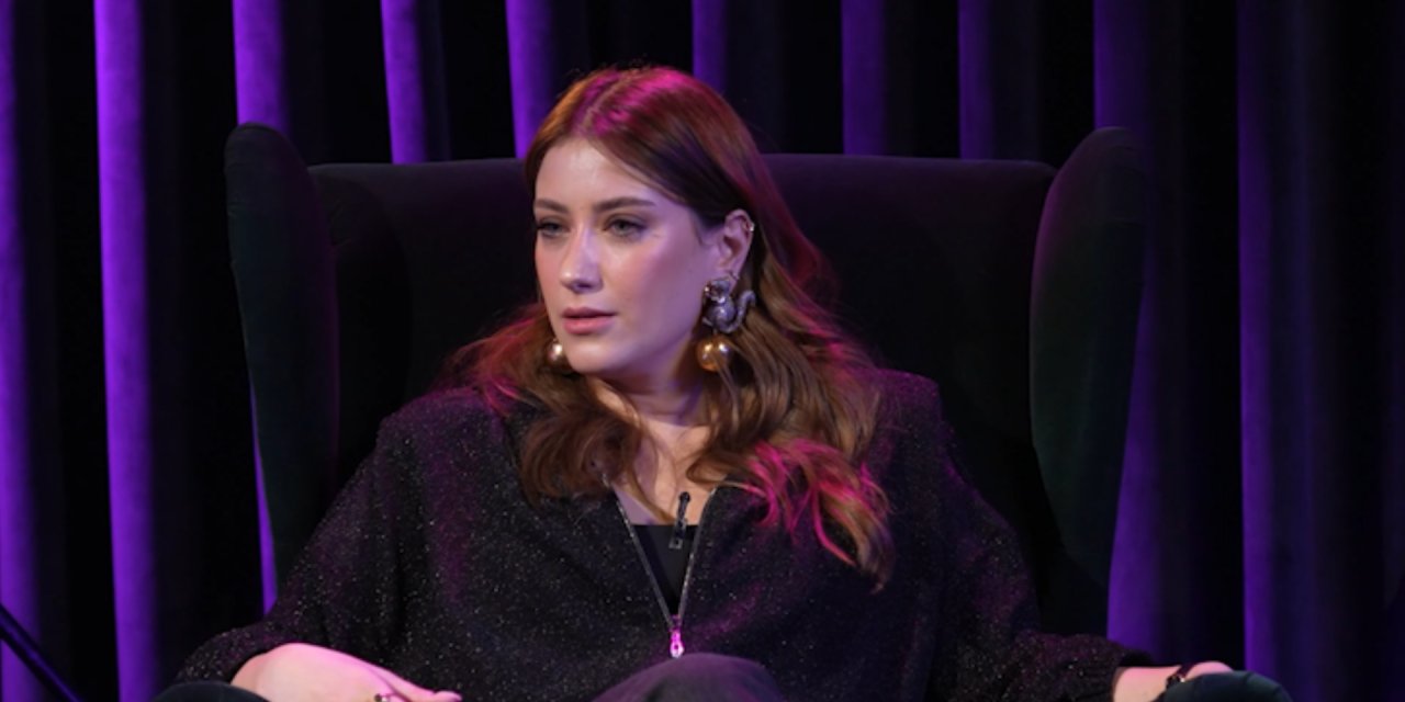 Hazal Kaya, Üçüncü Çocuk İstemediğini Açıkladı!: "Hormonlarım Zıplıyor"