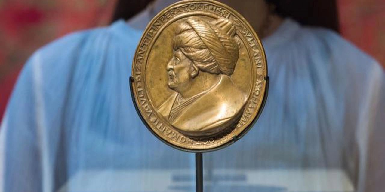 Fatih Sultan Mehmet'in Tılsımlı Madalyonu Rekor Fiyata Satılacak