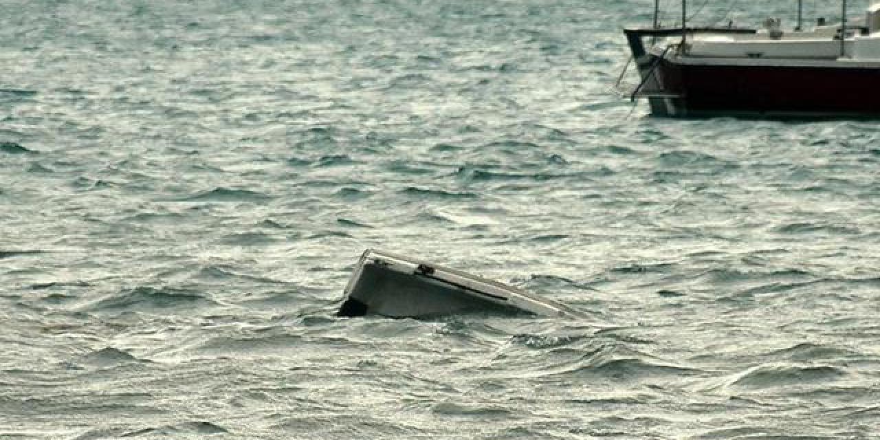 Denizde Facia: Kimyasal Madde Taşıyan Tanker Alabora Oldu!