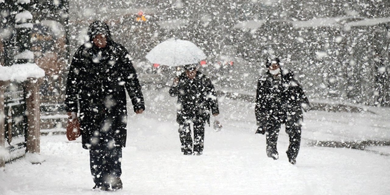 Kuvvetli Sağanak, Kar ve Fırtına Geliyor! Meteoroloji'den 17 İl İçin Sarı Kod Uyarısı!