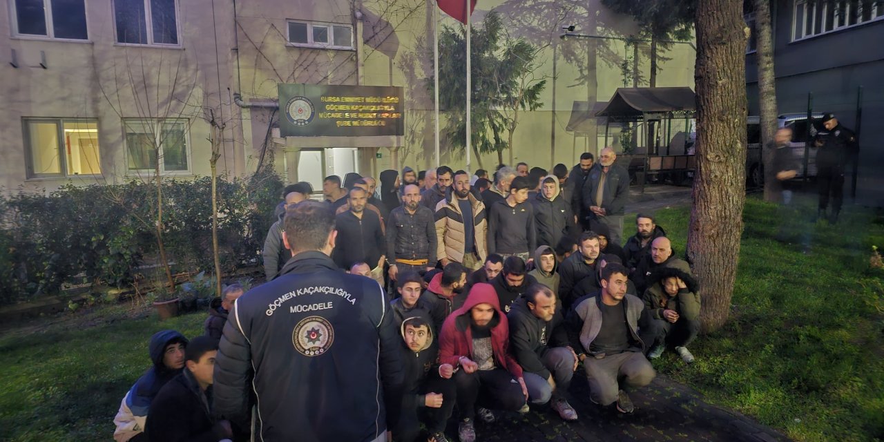 Bursa'da 63 Kaçak Göçmen Yakalandı