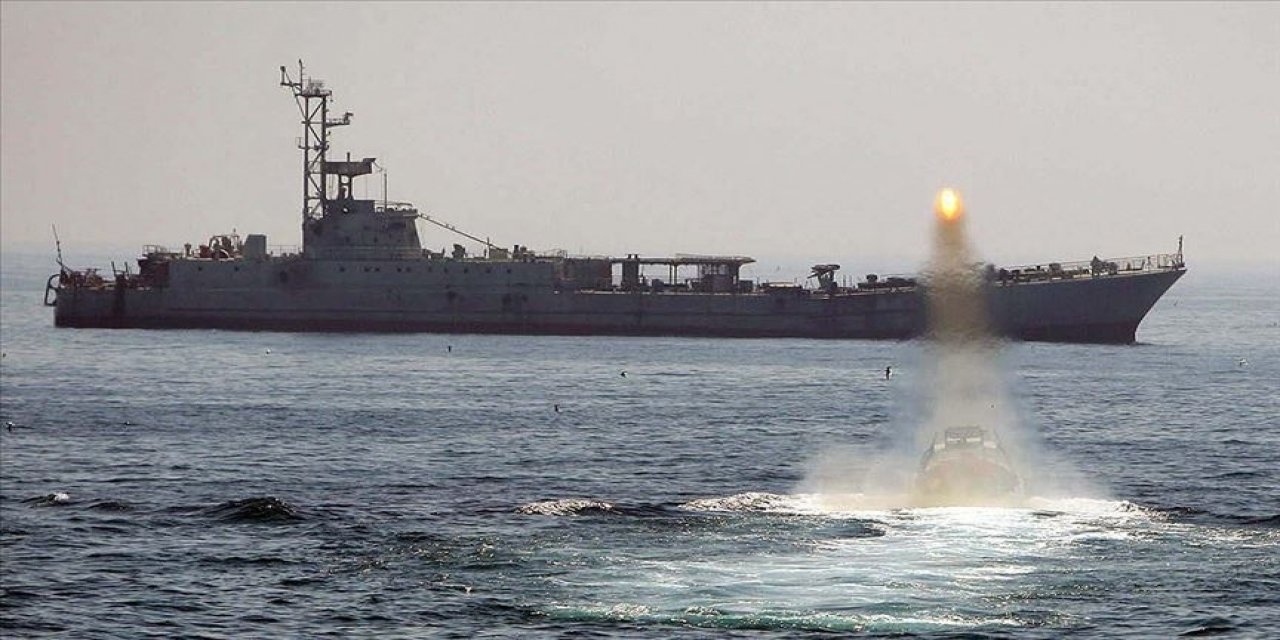 Ukrayna İki Rus Gemisini Vurdu