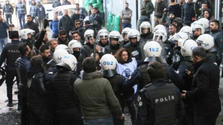 Polisin kolunu ısıran HDP'li vekil hakkında yeni gelişme