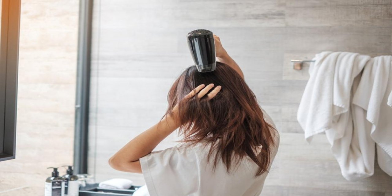 Saç Tipinize Göre Doğru Isı Ayarı: Saç Kurutma Makinesini Nasıl Kullanmalısınız?