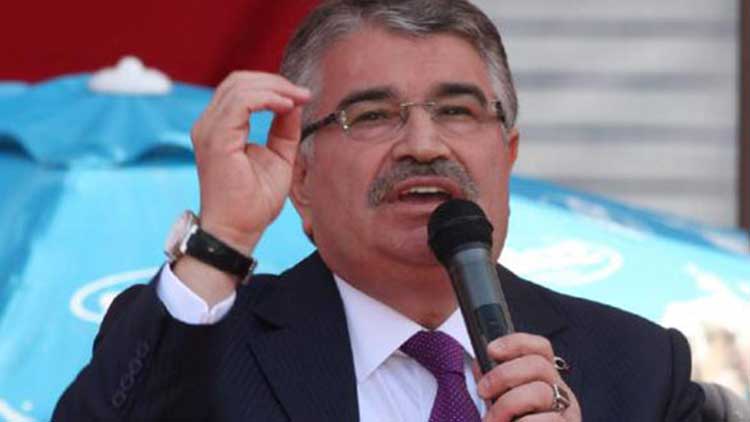 İYİ Parti'de İdris Naim Şahin istifası!