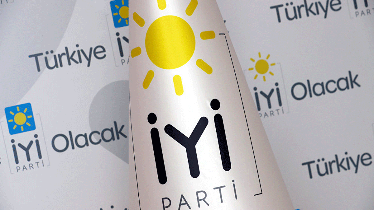 Ünlü oyuncu İYİ Parti Kadıköy adayı oldu!