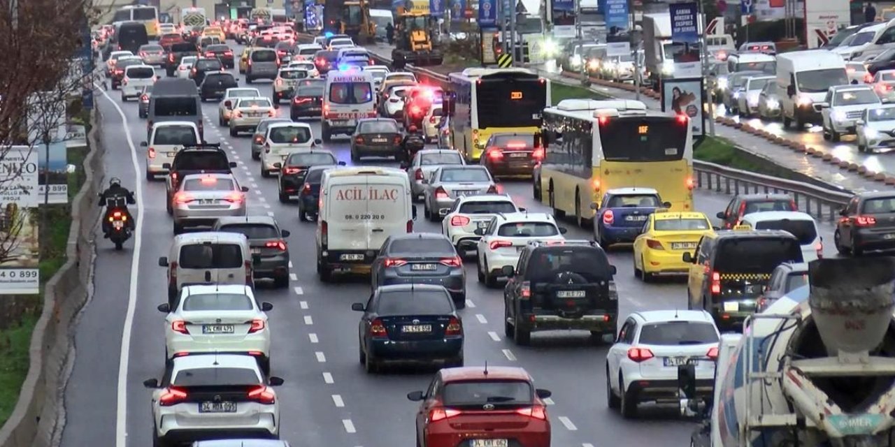 Milyonlarca Araç Sahibi Dikkat! Trafikte Bunu Yapan Sürücüler Yandı '27 bin 235 TL Birden Ceza Kesilecek'