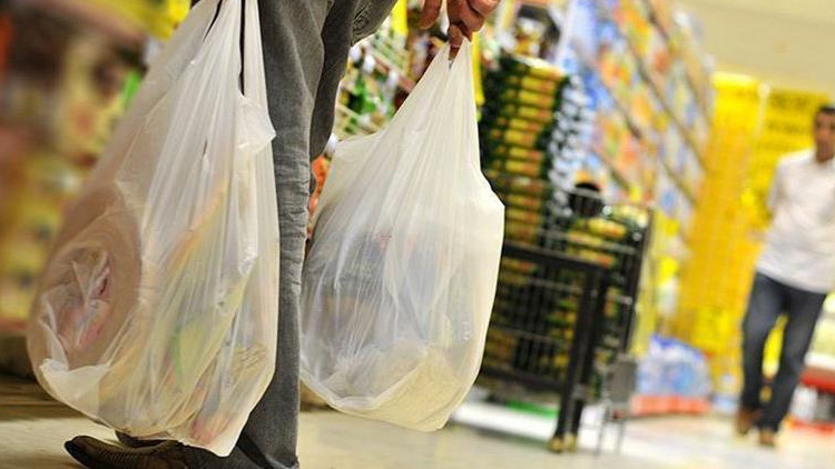 Plastik poşeti bile seçim müjdesi yaptılar