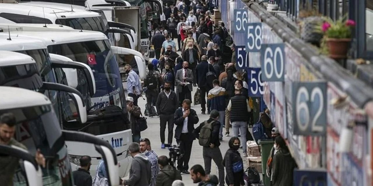 Vatandaşlar Otobüs Bilet Fiyatlarını Eleştirdi: '900 Lira Çok Pahalı!'