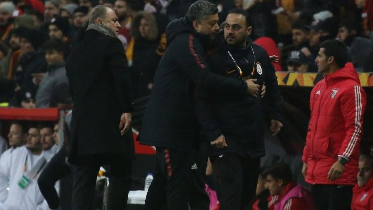 Galatasaray - Benfica maçında Hasan Şaş çılgına döndü!