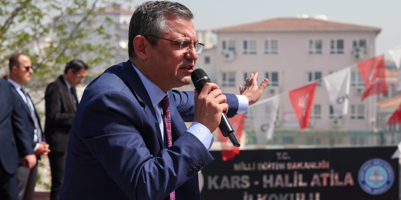 "AKP İzmir'de İçkili Mekanları Gezerek Gerçek Niyetlerini Gizleyemezler"