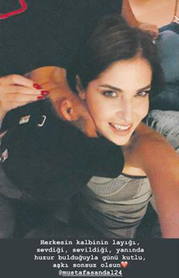 Mustafa Sandal'ın sevgilisi Melis Sütşurup aşka geldi