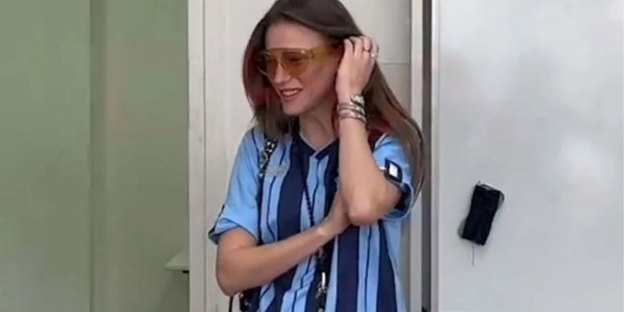 Serenay Sarıkaya, Oy Kullanmaya Adana Demirspor Formasıyla Gitti